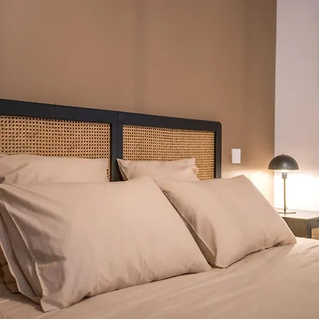 Le Vitrail Apartment *